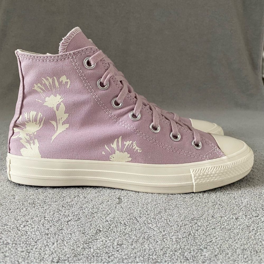 Converse Shoes Womens 8 Purple Lilac Floral CTAS High Top Sneakers 571390F